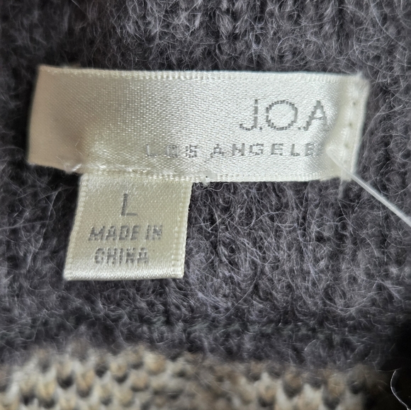 J.O.A. Size L - Gray/Khaki Plaid Sweater Skirt - Picture 7 of 7